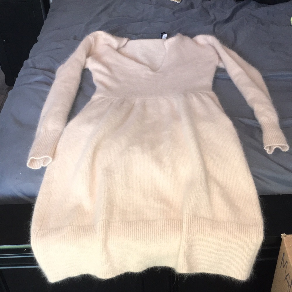 Hourglass longsleeved dress